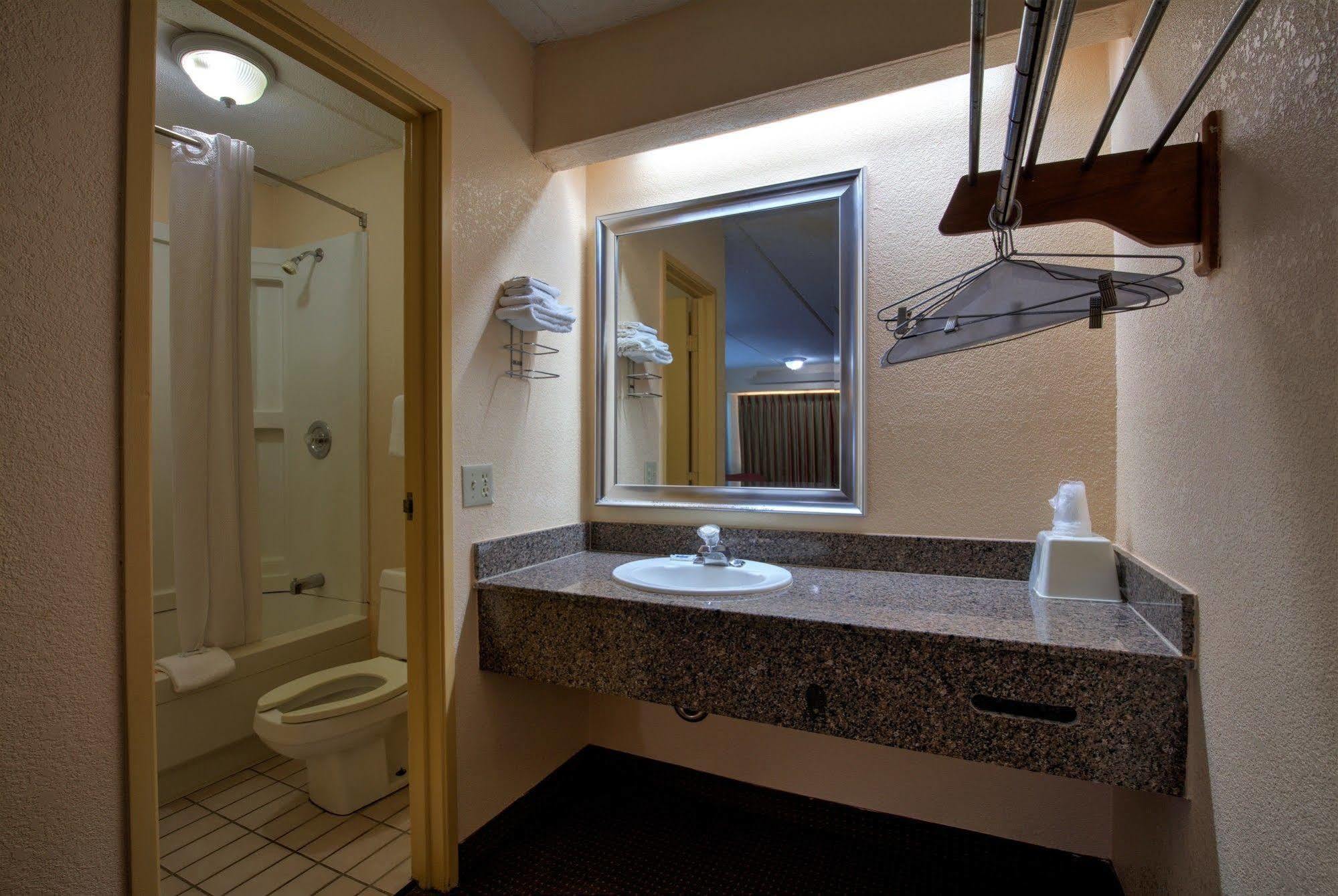 Fair View Inn & Suites Мемфис Экстерьер фото